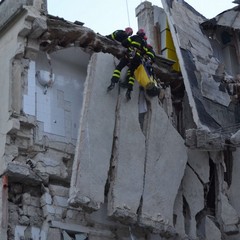 Crolla palazzina all'ingresso dei Sassi, in via Piave