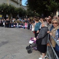 Cittadini in piazza Vittorio Veneto per il 4 novembre