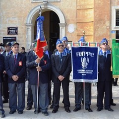 Le associazioni dei combattenti d'armi in piazza Vittorio Veneto per il 4 novembre