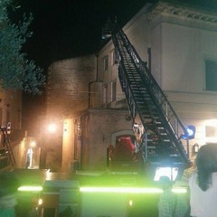Incendio via San Francesco d'Assisi