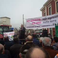 Imu agricola, la protesta degli agricoltori in piazza