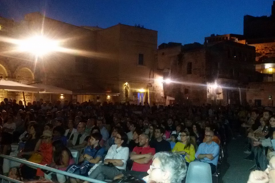 Basilicata fiorita, Matera incontra la Littizzetto