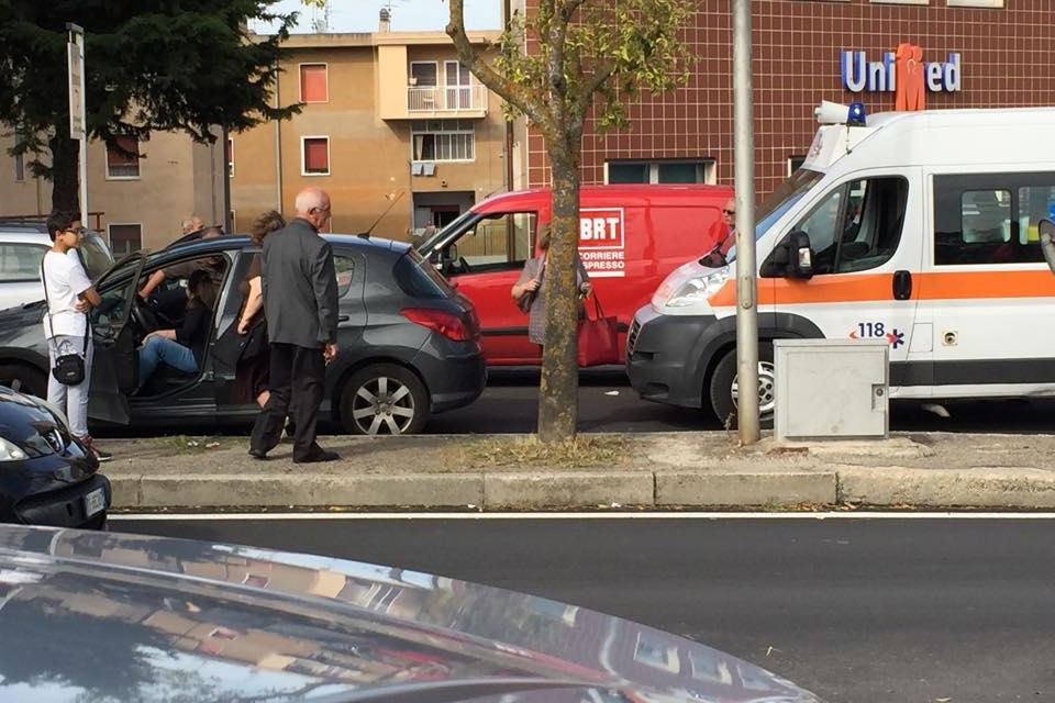 Incidente in viale dei Peucezi