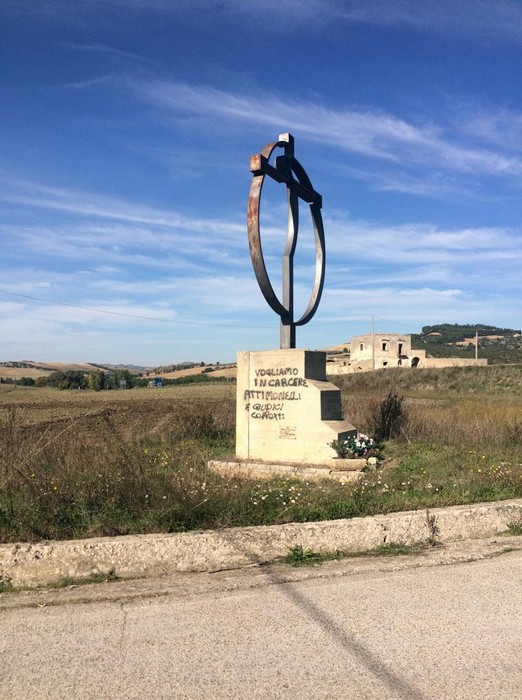 Colle Timmari, altro atto vandalico