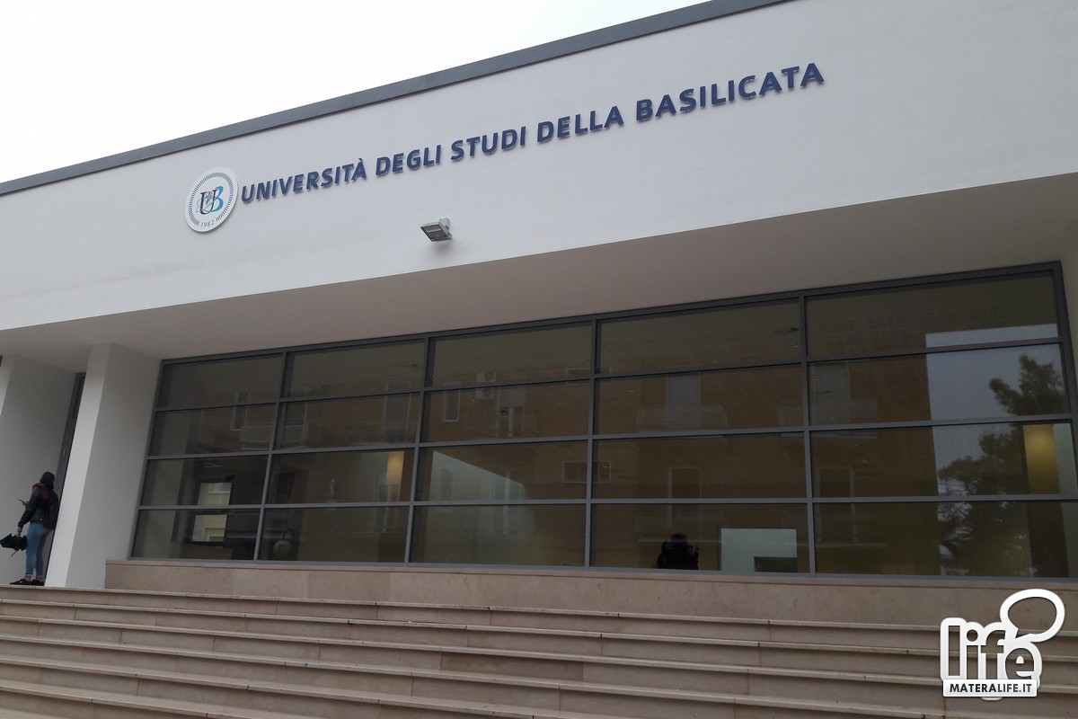 voorkant Auto iets Matera: Nuovo Campus dell'Università, finalmente si parte
