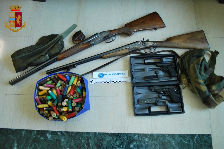armi e munizioni sequestrate