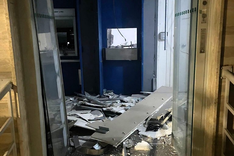 Esplosione bancomat