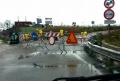 ​Pericolo di crollo allo svincolo per Matera Centro