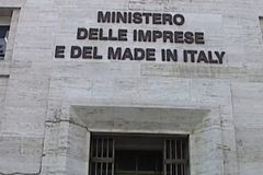 Vertenza Callmat: incontro rinviato