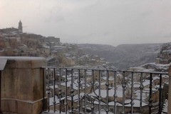 Scuole aperte domani a Matera