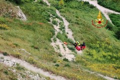 Turista anziana soccorsa nel sentiero del torrente