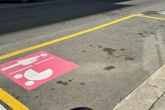Parcheggi: sono in vigore gli spazi rosa, serve il permesso