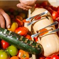 Un'Orchestra con la sinfonia di frutta e verdura