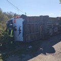 Scontro fra auto e scuolabus a Policoro, una decina di bambini feriti