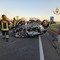 Auto si ribalta sulla statale 7