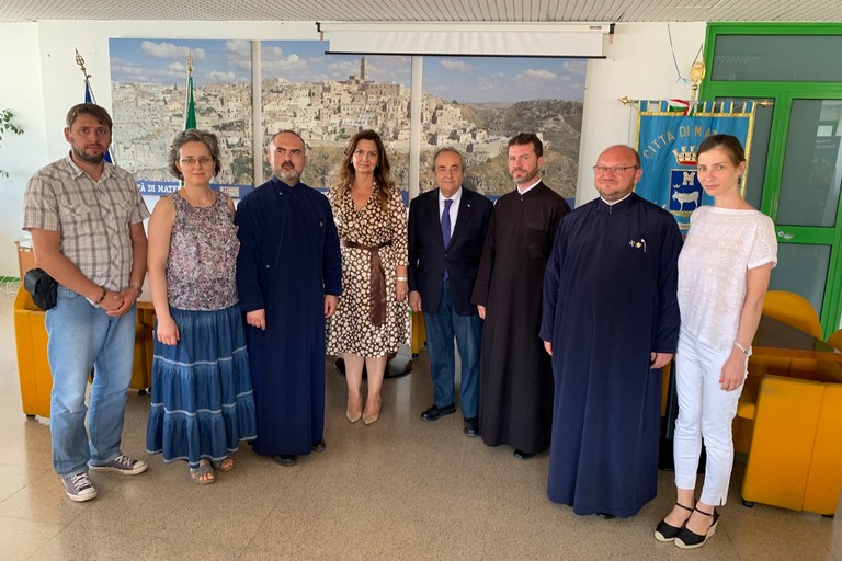delegazioni del Consolato rumeno a Bari e della Chiesa Ortodossa di Bucarest