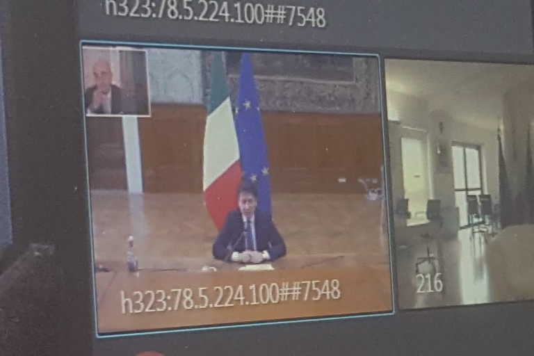 Presidente Conte in videoconferenza