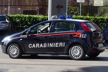 L'auto dei Carabinieri