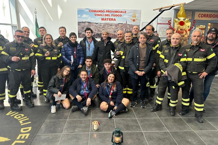 Vigili del fuoco e scout