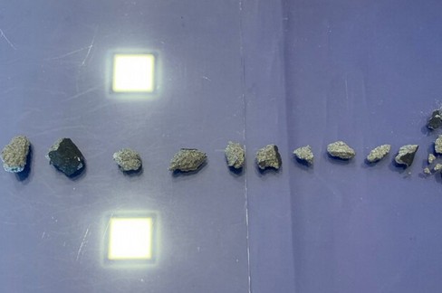 Frammenti di meteorite