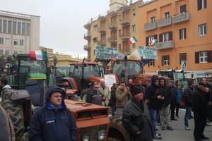 Imu agricola, la protesta degli agricoltori in piazza