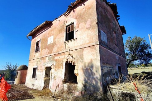 casello ferroviario Parco dei Monaci