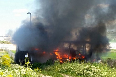 incendio autocarro