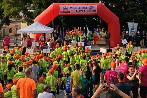 Minibasket in piazza: si parte