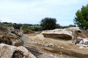 Il ponte di Ginosa crollato dopo l'alluvione