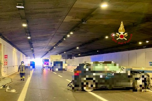 Incidente in galleria, un ferito