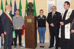 Inaugurazione busto G.B. Pentasuglia