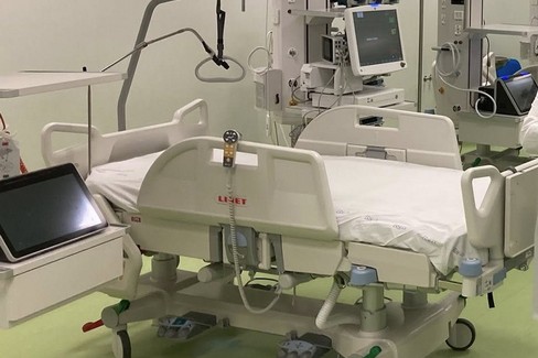 Ospedale di Matera: inaugurati i nuovi spazi di terapia intensiva