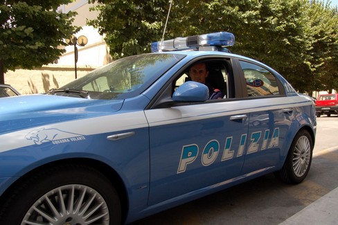 Volante Polizia di Stato