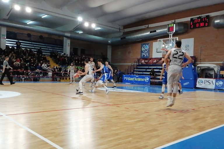 Olimpia nella trasferta vittoriosa a S.Antimo