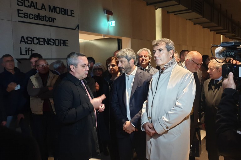 on. Roberto Fico in visita alla stazione Matera Centrale della Fal